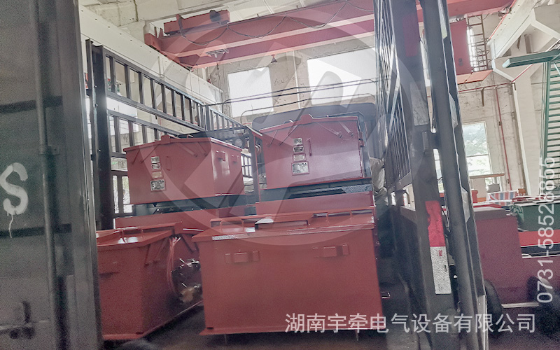 吉林客戶(hù)采購(gòu)的2.5噸礦用防爆電機(jī)車(chē)發(fā)貨